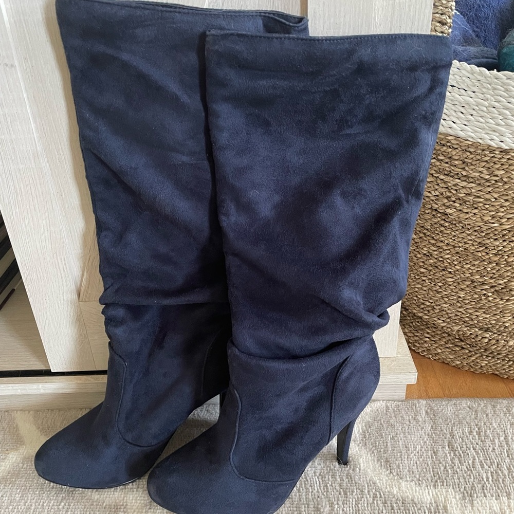 Women’s blue suede boots